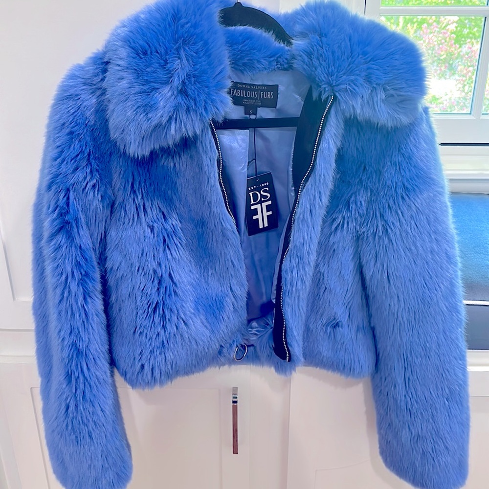 Blue faux fur cropped jacket